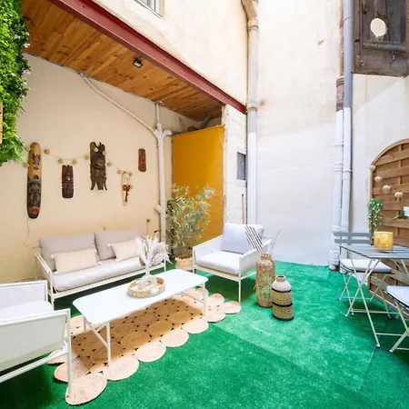 Apartment La Eximia - Hyper Centre Avec Patio Prive