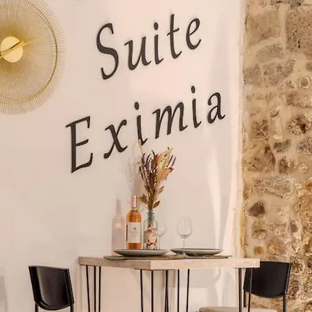 Apartment La Eximia Avec Patio - Parking Souterrain Inclus - Centre Historique