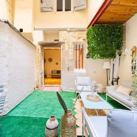 Apartment La Eximia Avec Patio - Parking Souterrain Inclus - Centre Historique *